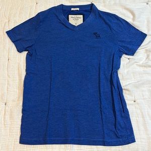A&F blue v-neck t-shirt | Size: S